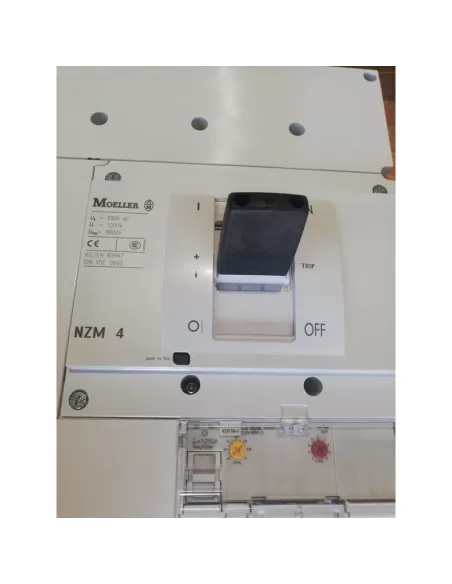 Eaton 265916 nzmn4-4-ae1250/800 circuit breaker 4p 1250a 50ka